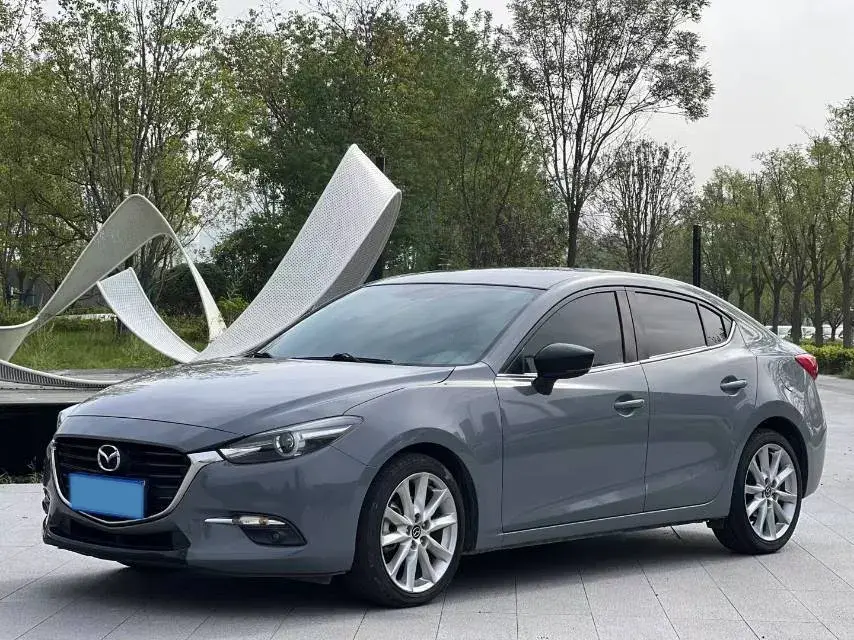 2017 Mazda 3 Axela 1.5L 117HP L4 6AT