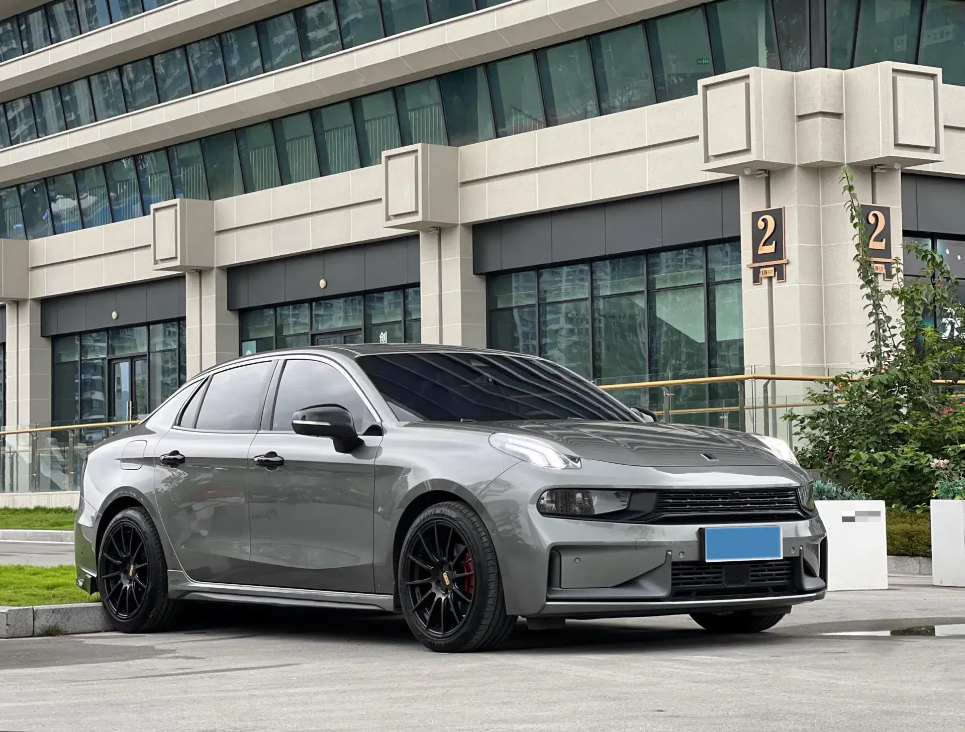 2021 LYNK&CO 03 thumbnail 3