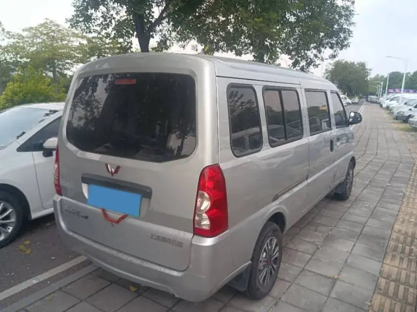 2022 WULING RONGGUANG thumbnail 4