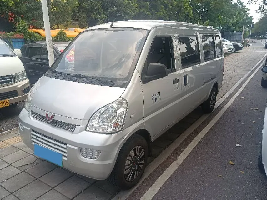 2022 WuLing RongGuang EV BEV 41.6KWH,autocango,china used car exporter,china ev exporter,chinese used car exporter,chinese used ev exporter