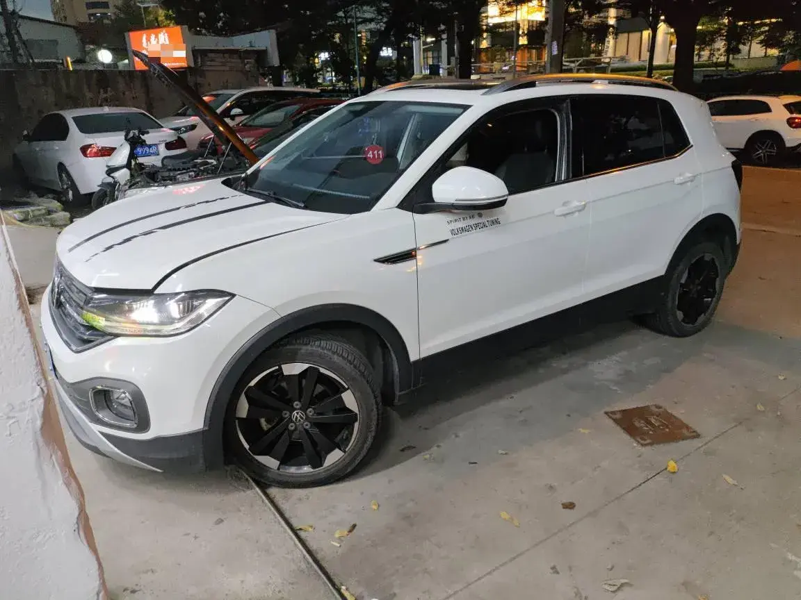 2020 VOLKSWAGEN TACQUA view 1