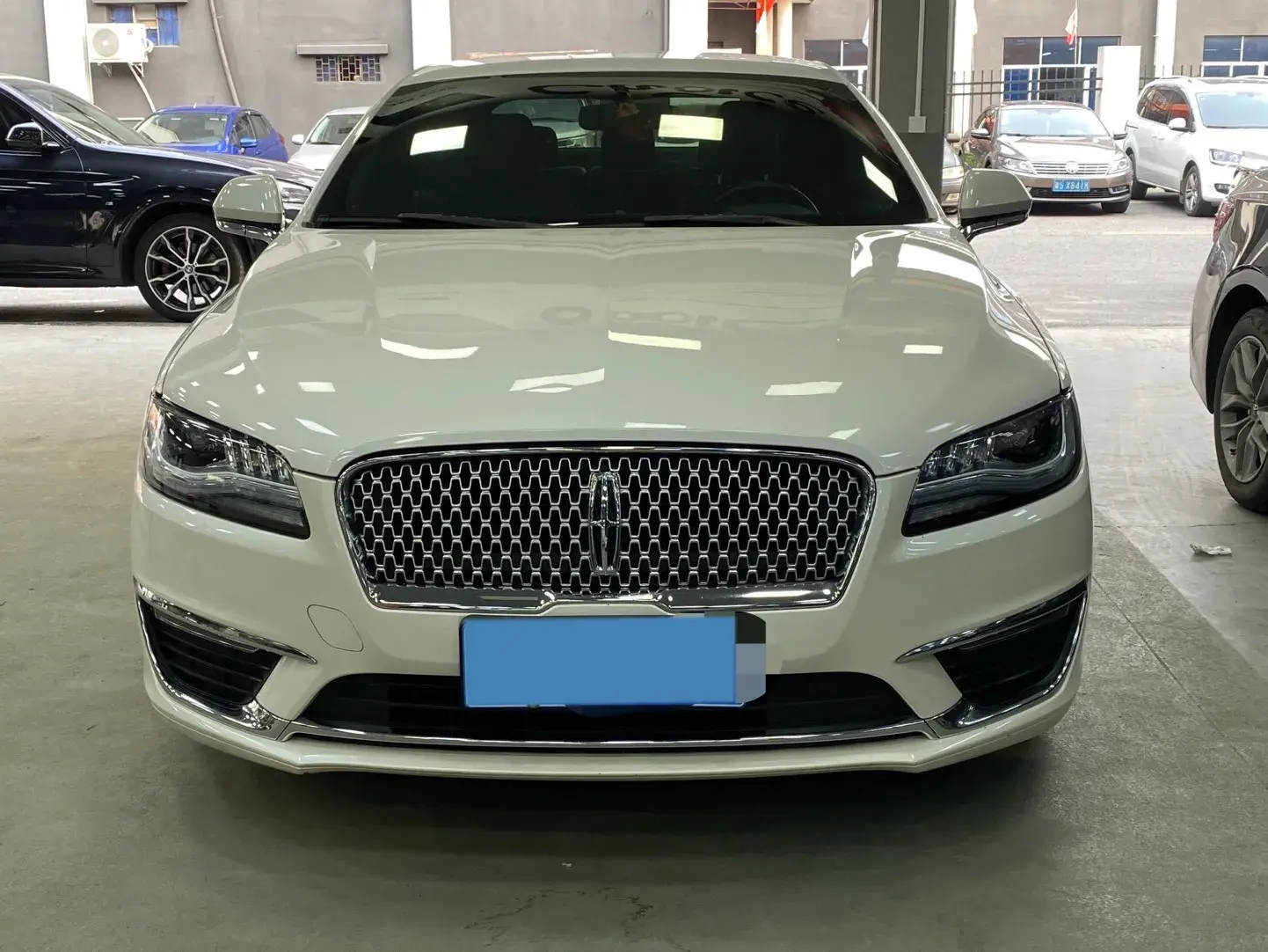 2020 LINCOLN MKZ thumbnail 2