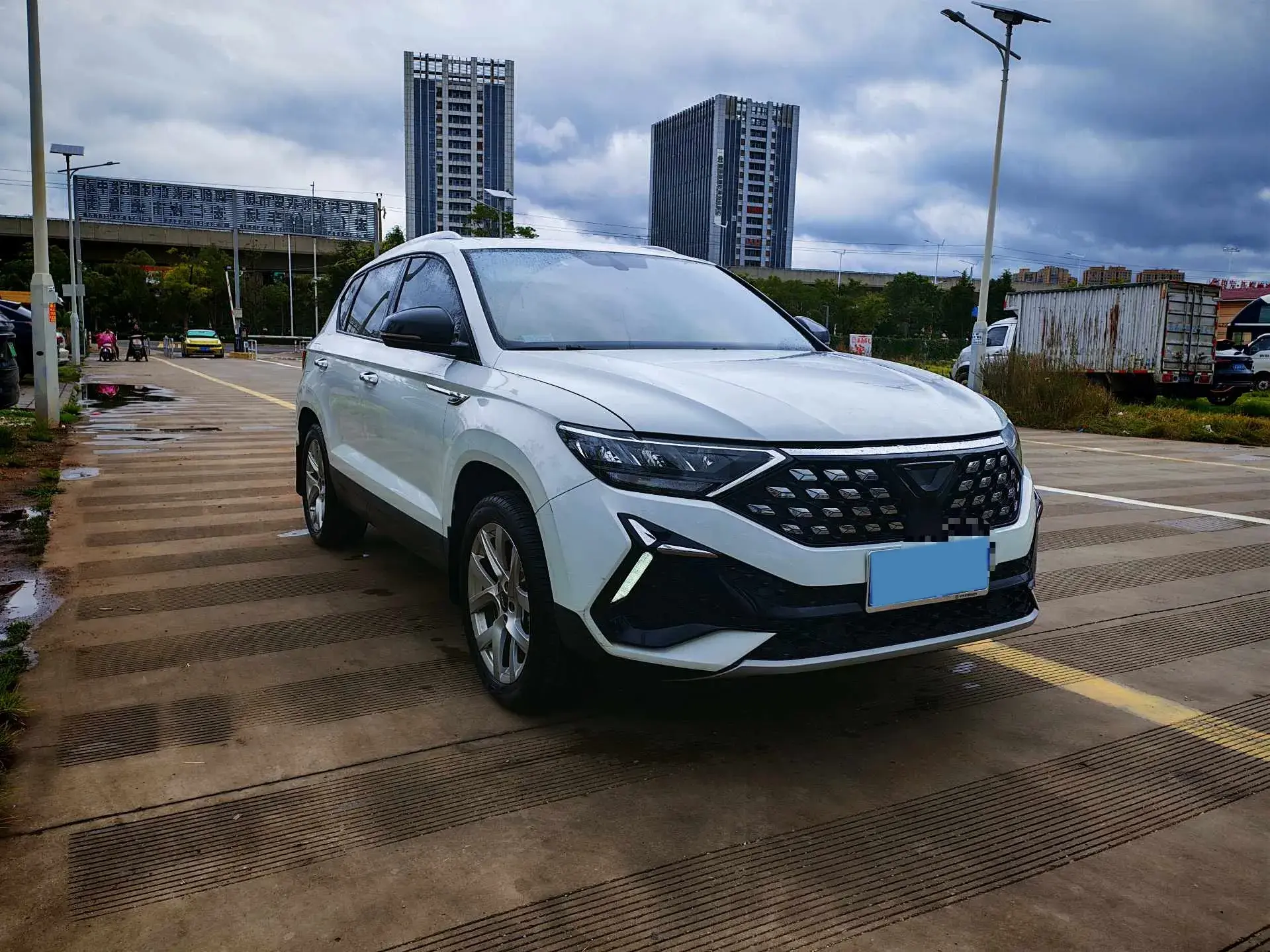 2022 JETTA VS5 thumbnail 3