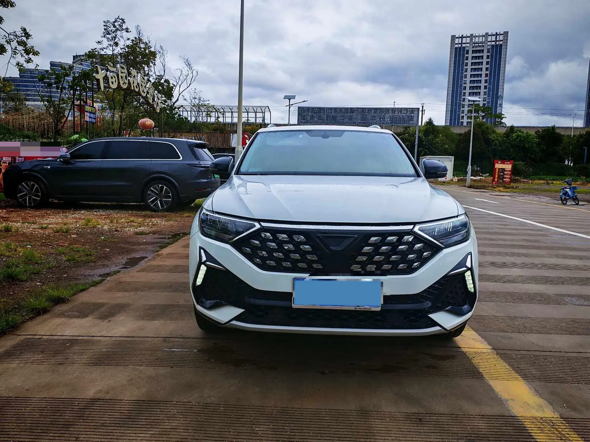 2022 JETTA VS5 thumbnail 2