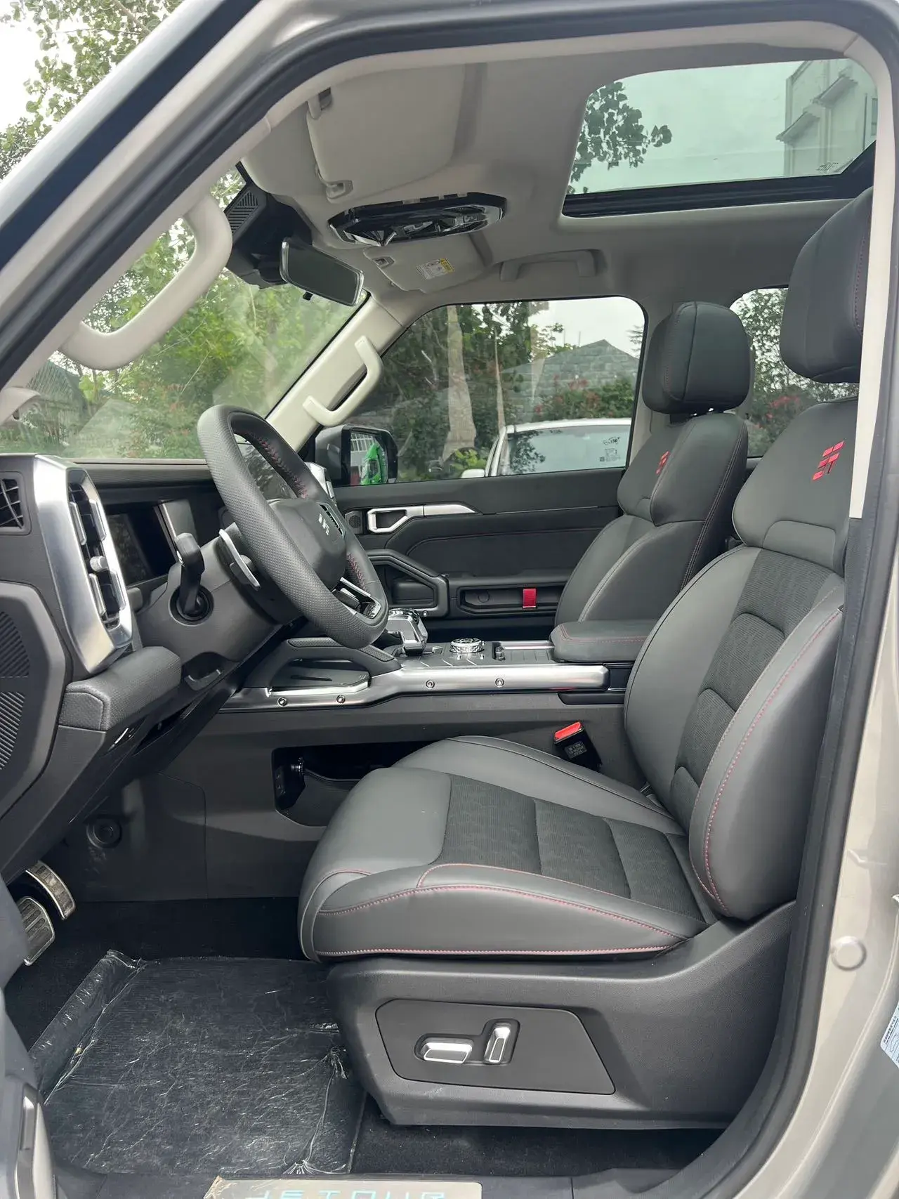 2023 JETOUR TRAVELLER thumbnail 4