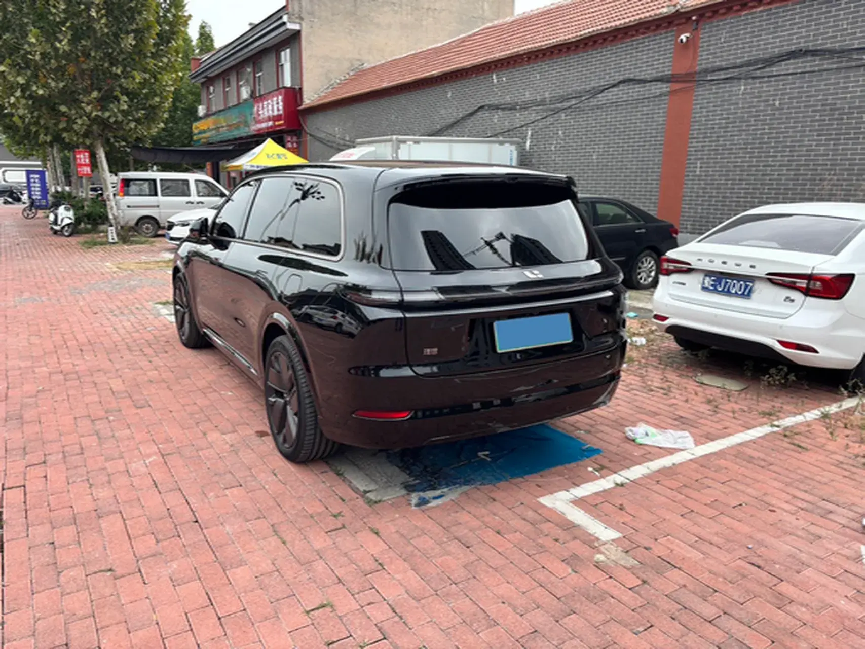 2025 LI L9 thumbnail 4