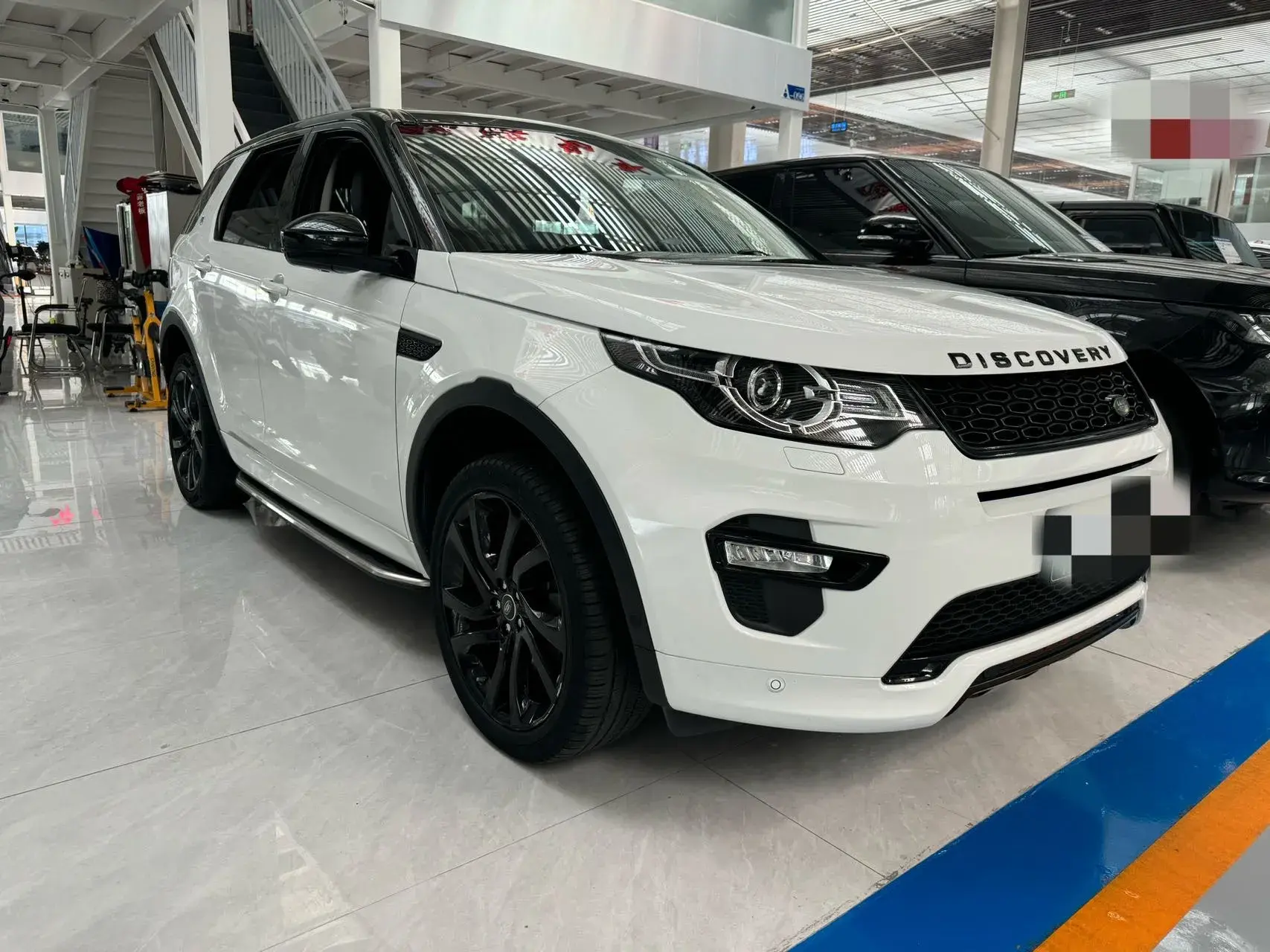 2019 LAND ROVER thumbnail 3