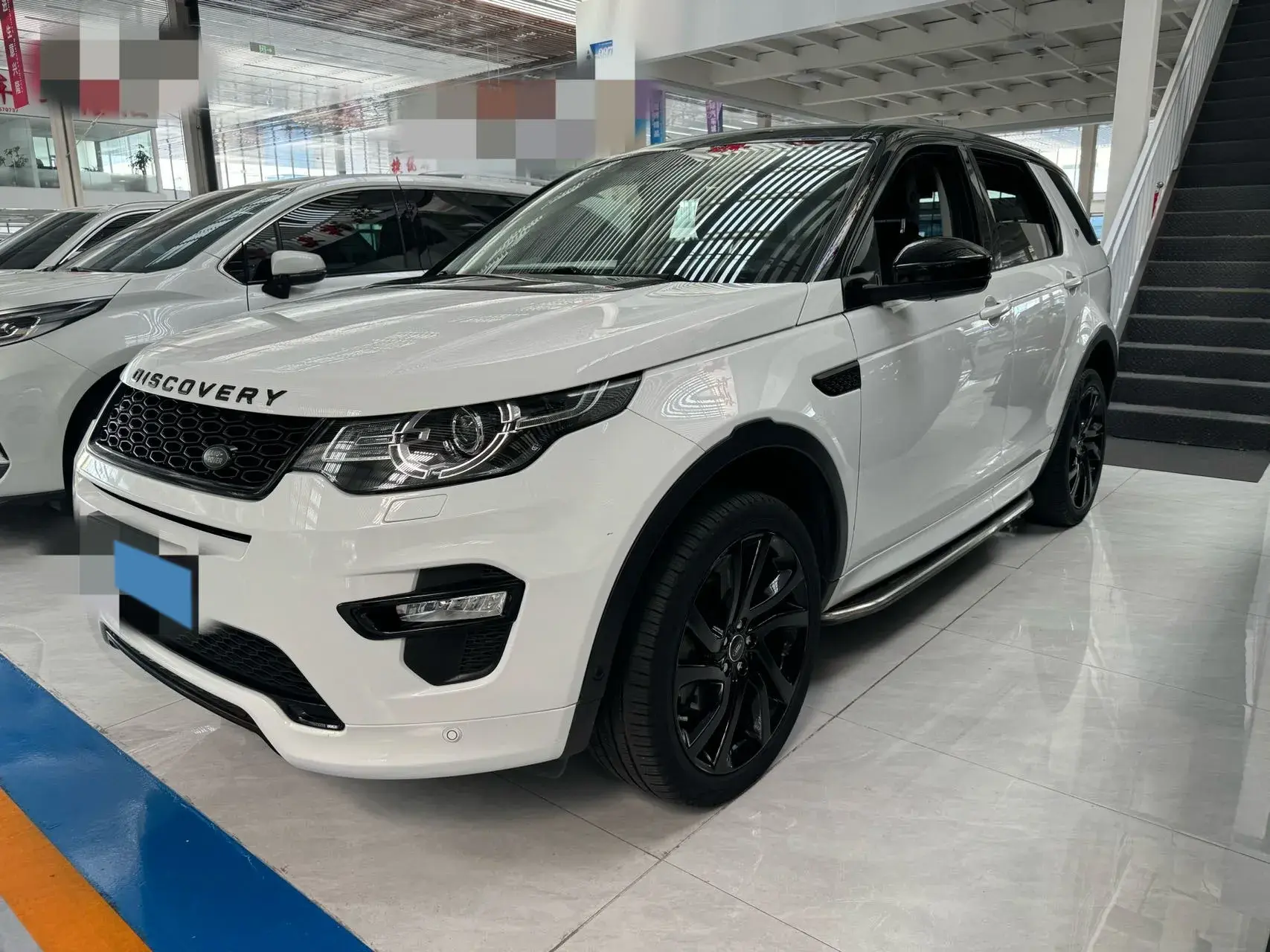 2019 LAND ROVER view 1