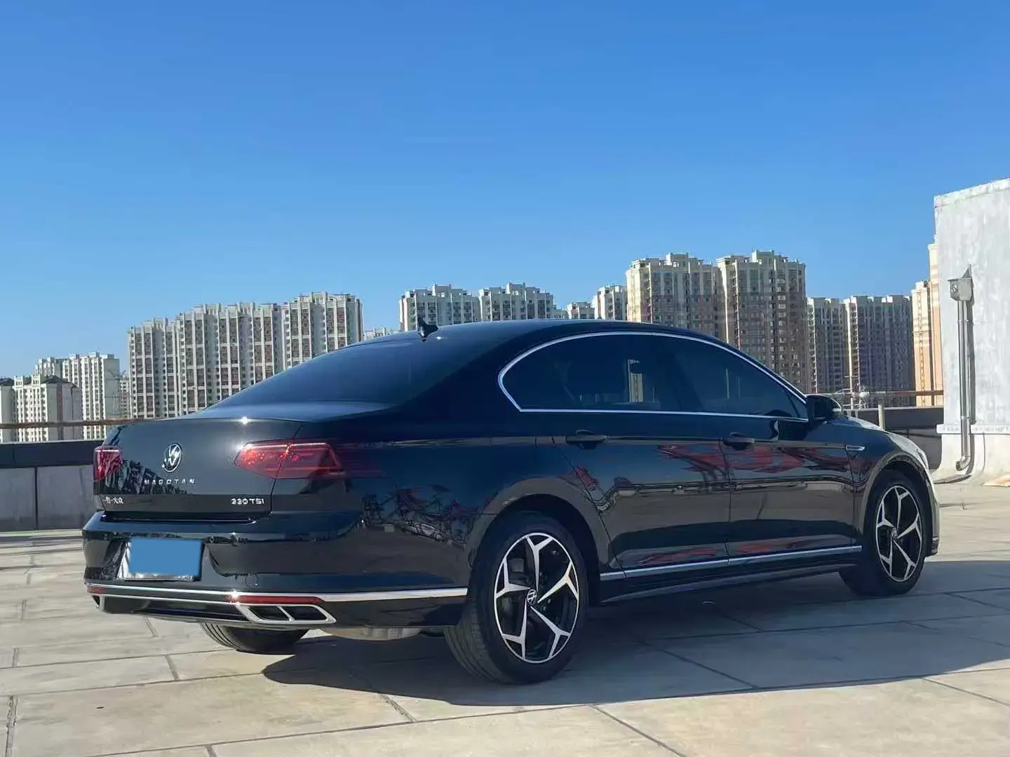 2024 VOLKSWAGEN MAGOTAN thumbnail 4