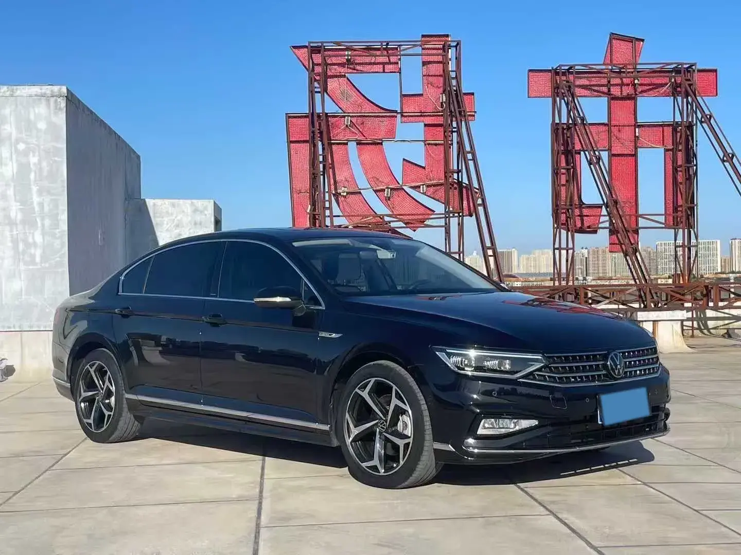 2024 VOLKSWAGEN MAGOTAN thumbnail 2