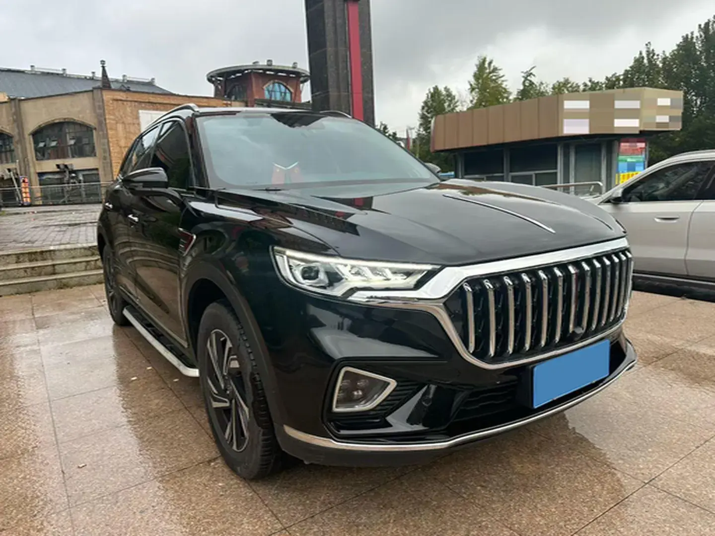 2022 HONGQI HS5 thumbnail 2