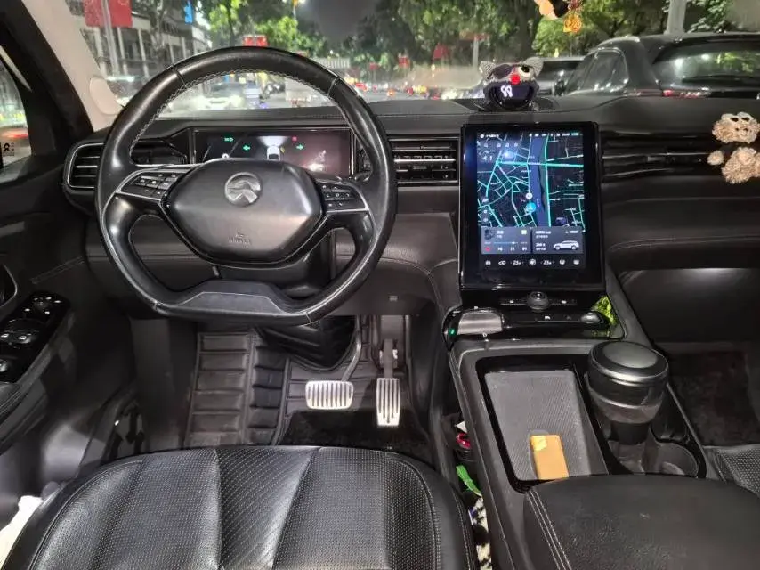 2019 NIO ES6 thumbnail 2