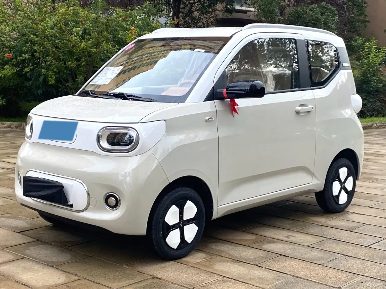 2024 WULING HONGGUANG view 1