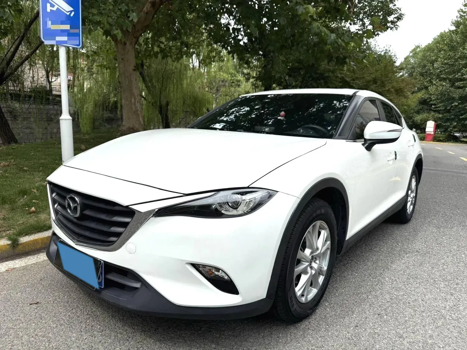 2018 MAZDA CX-4 view 1