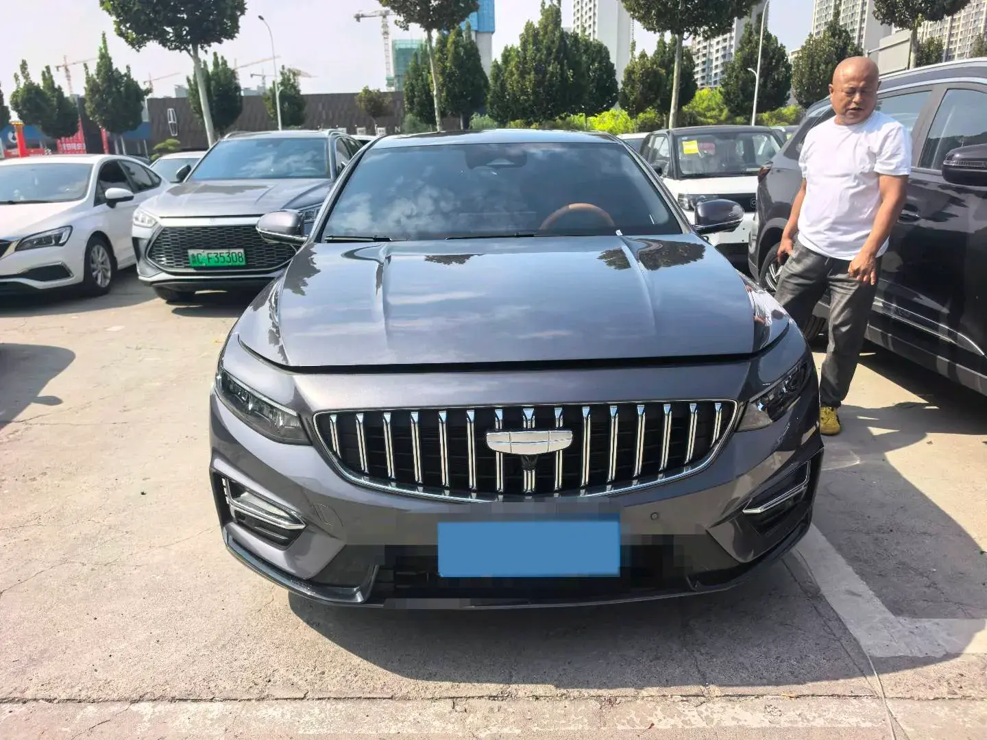 2025 GEELY PREFACE thumbnail 2