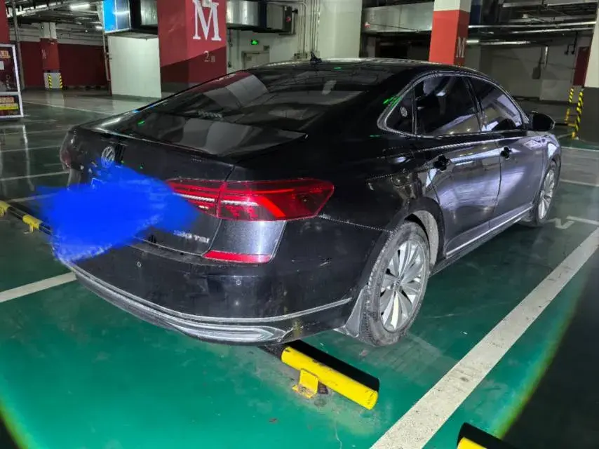 2019 VOLKSWAGEN PASSAT thumbnail 4