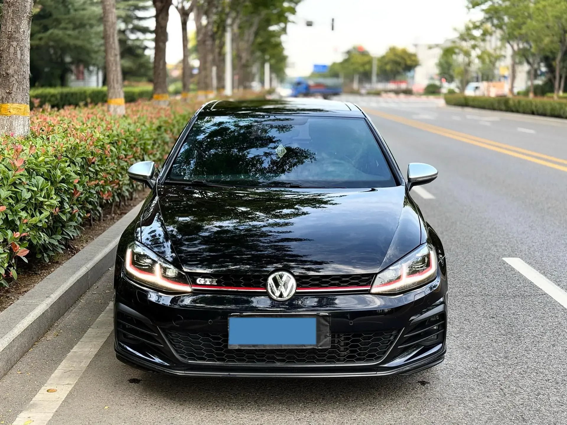 2018 VOLKSWAGEN GOLFGTI thumbnail 3