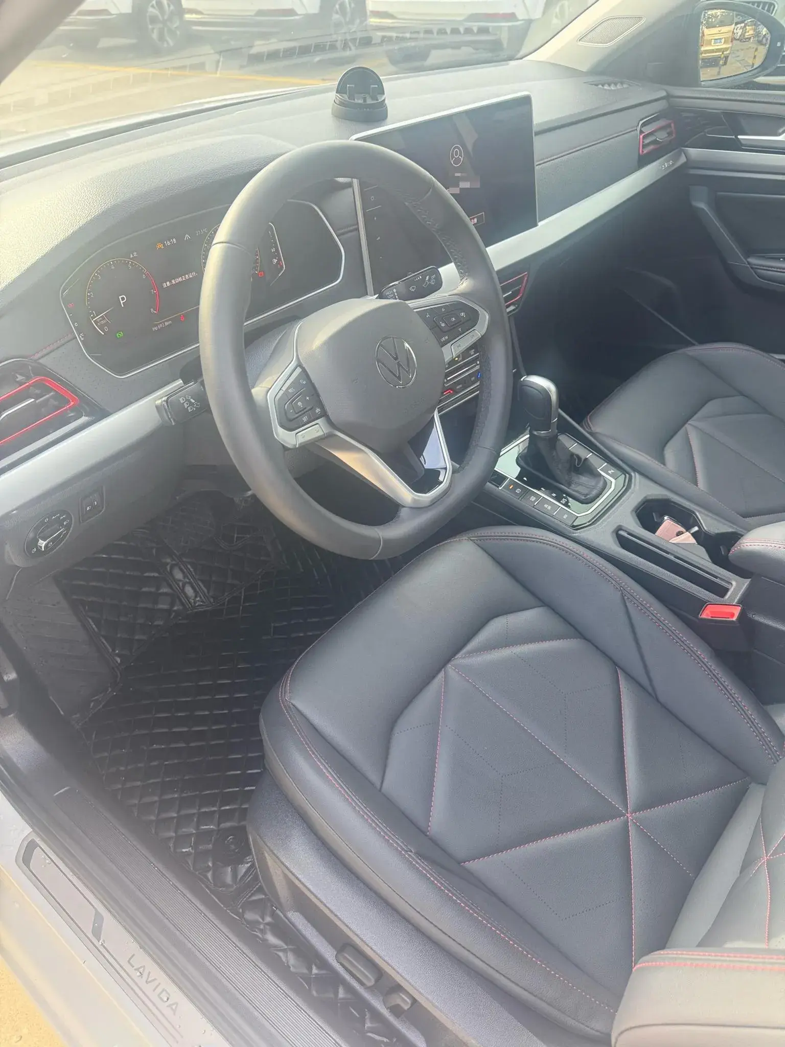 2024 VOLKSWAGEN LAVIDA thumbnail 4