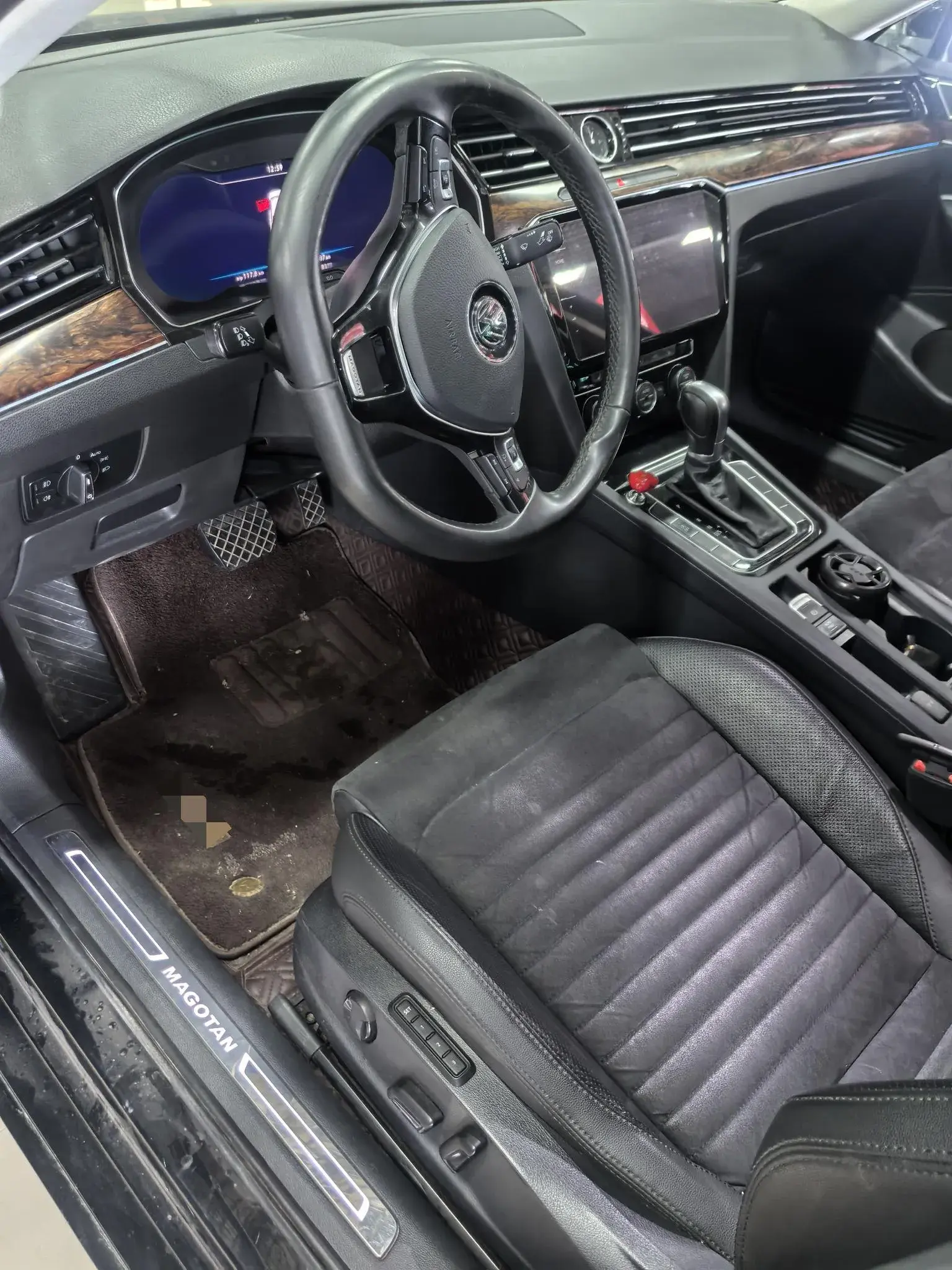 2018 VOLKSWAGEN MAGOTAN thumbnail 4