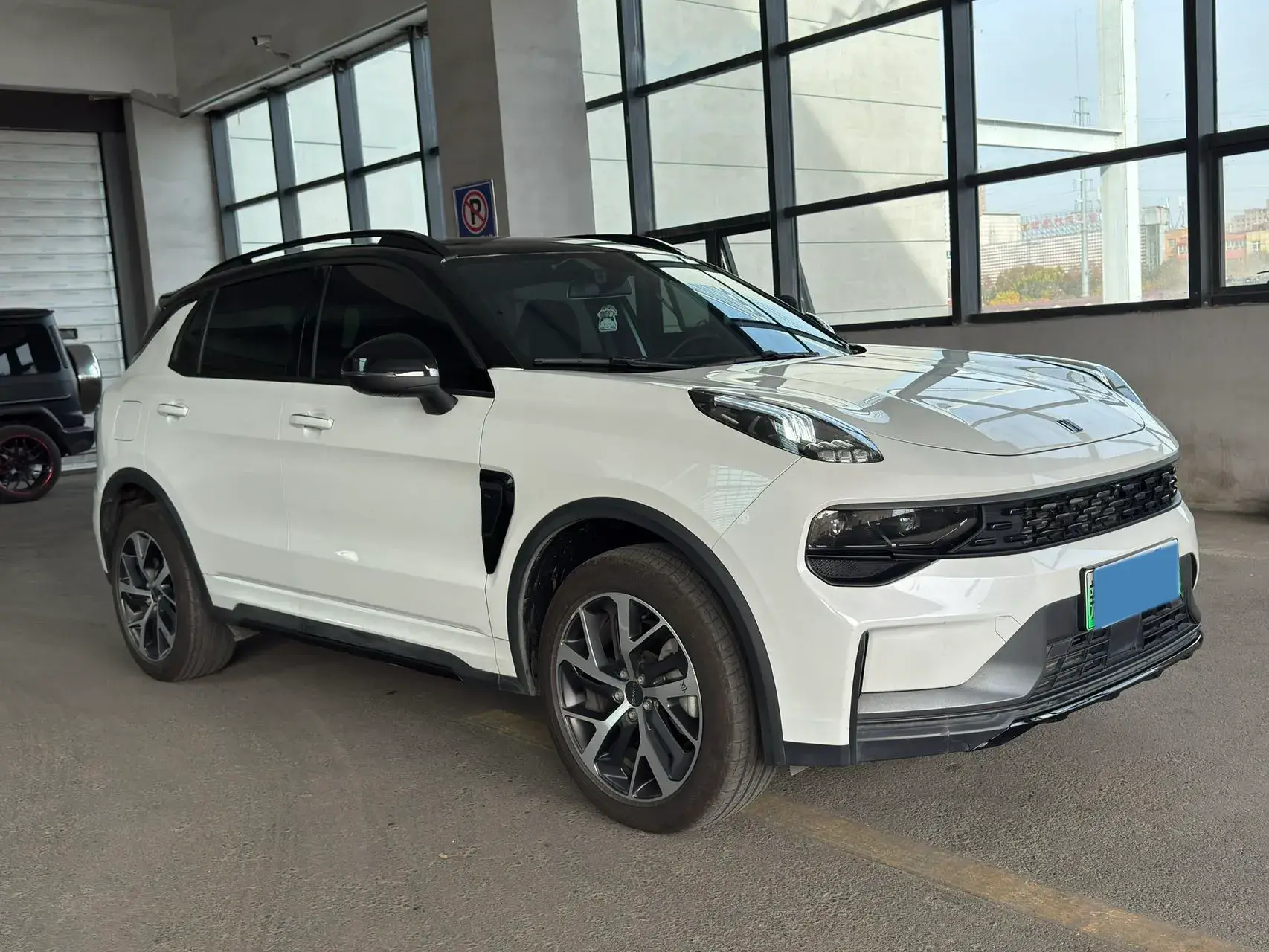 2022 LYNK&CO 01 thumbnail 2