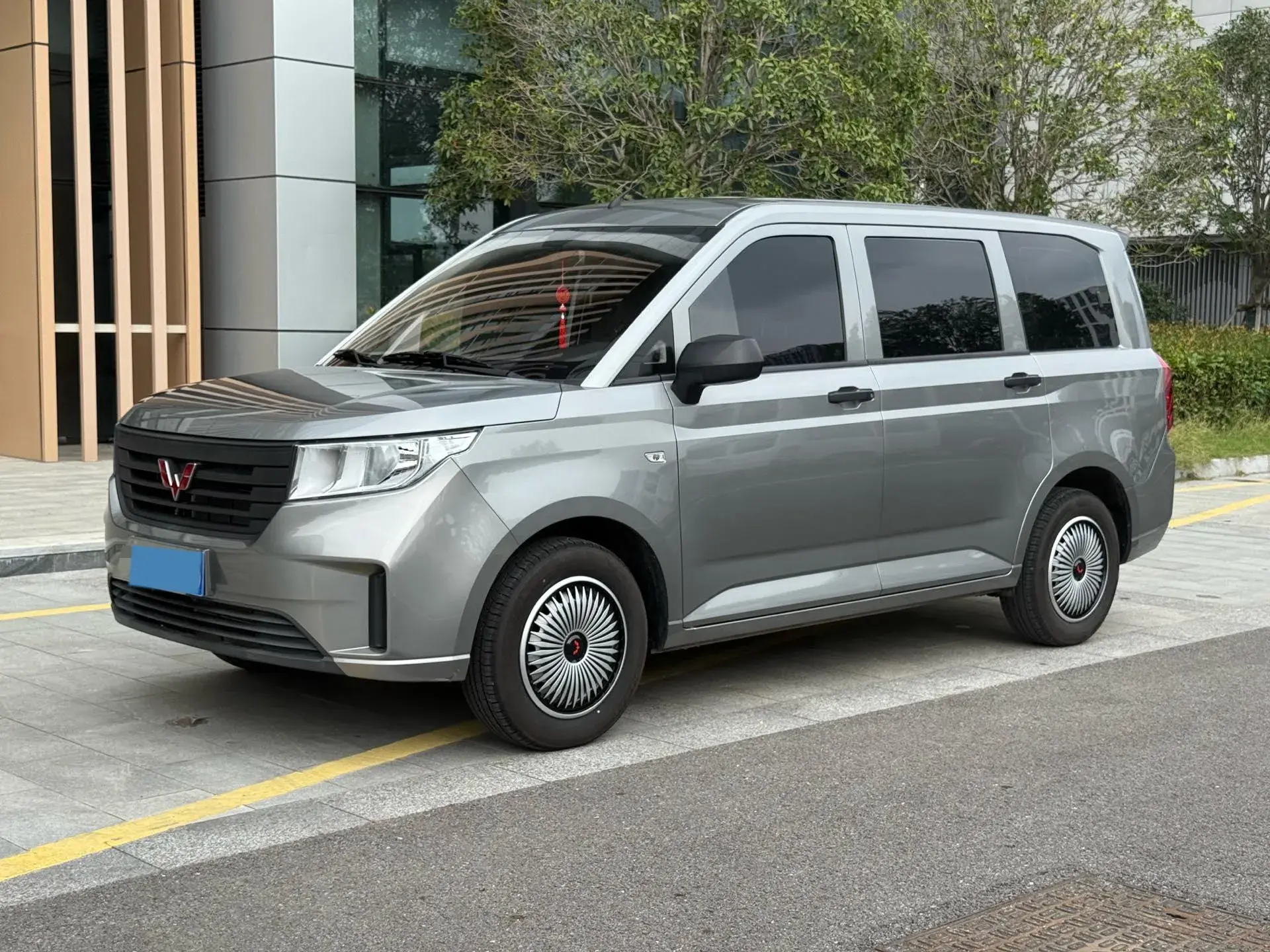 2020 WULING HONGGUANG view 1