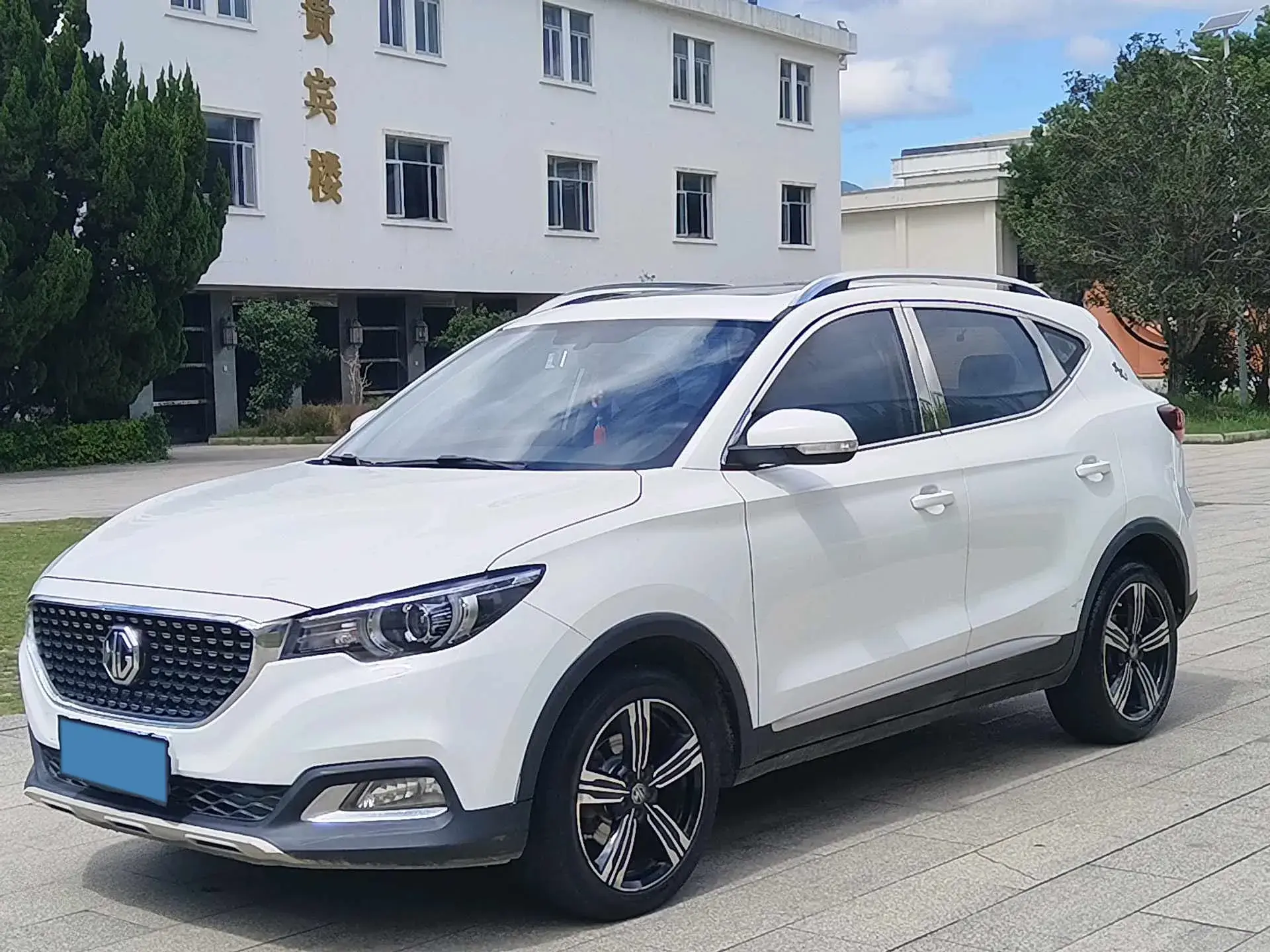 2018 MG ZS view 1