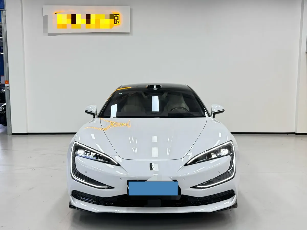 2025 YangWang U7 BEV 135.5KWH,autocango,china used car exporter,china ev exporter,chinese used car exporter,chinese used ev exporter