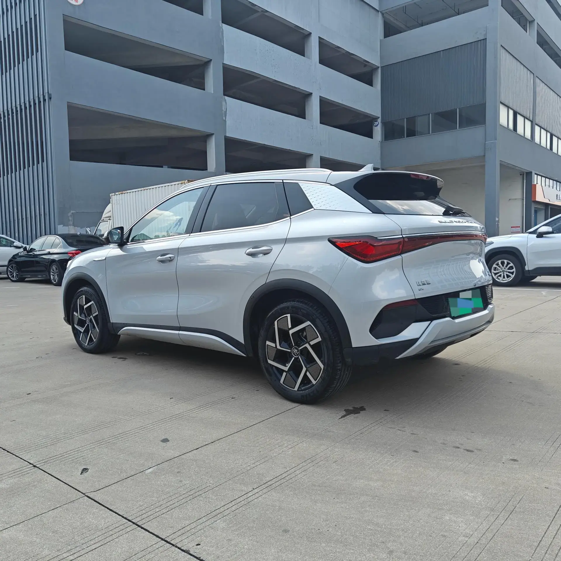 2024 BYD YUAN thumbnail 4