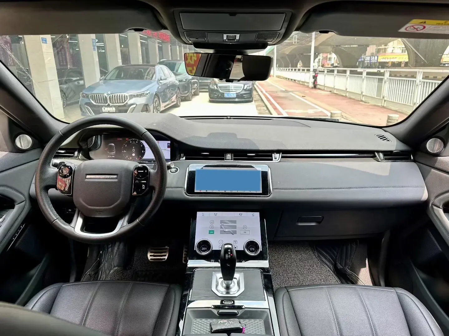 2020 LAND ROVER thumbnail 3