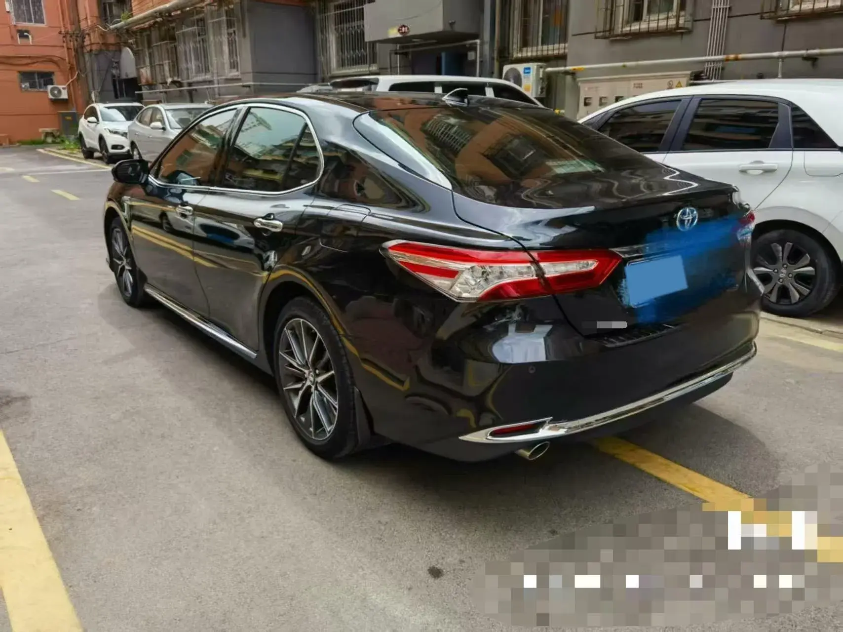 2023 TOYOTA CAMRY thumbnail 3