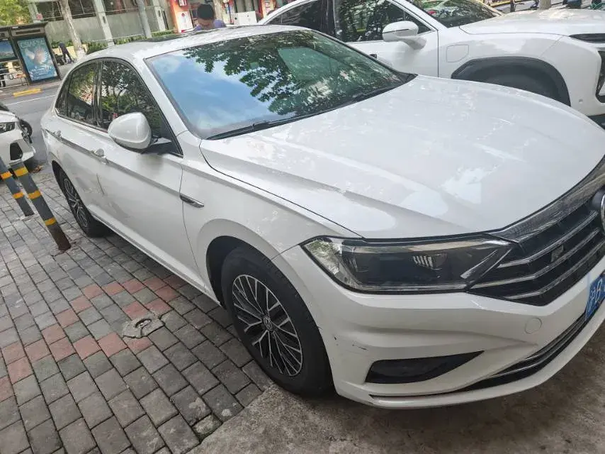 2019 VOLKSWAGEN SAGITAR thumbnail 2