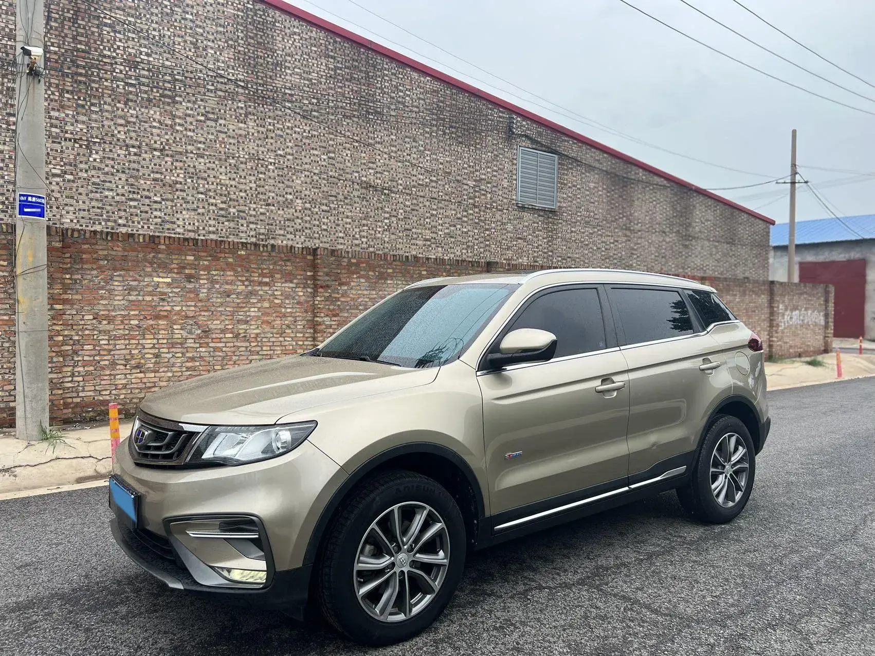 2018 GEELY AZKARRA view 1