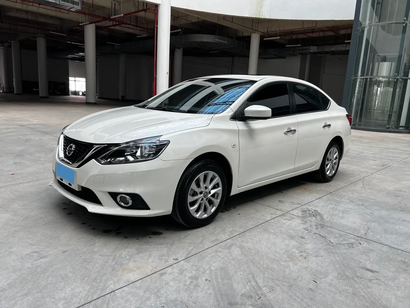2022 NISSAN SYLPHY view 1