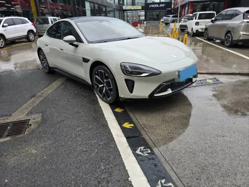 2024 MI SU7 thumbnail 2