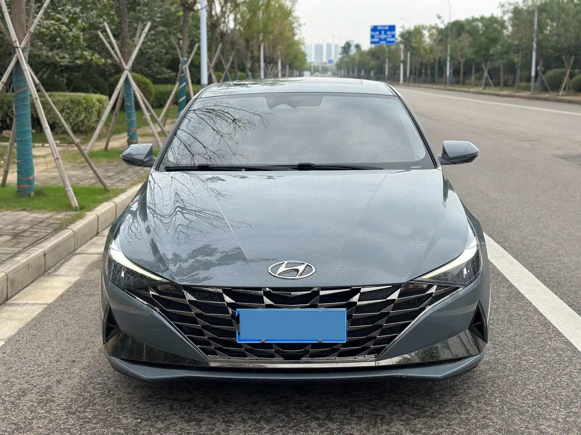 2022 HYUNDAI ELANTRA thumbnail 2