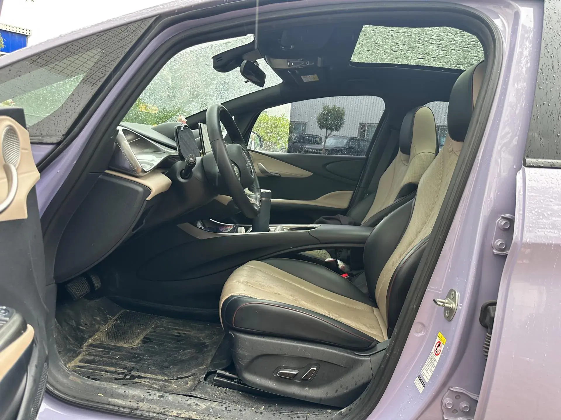 2023 BYD DOLPHIN thumbnail 4