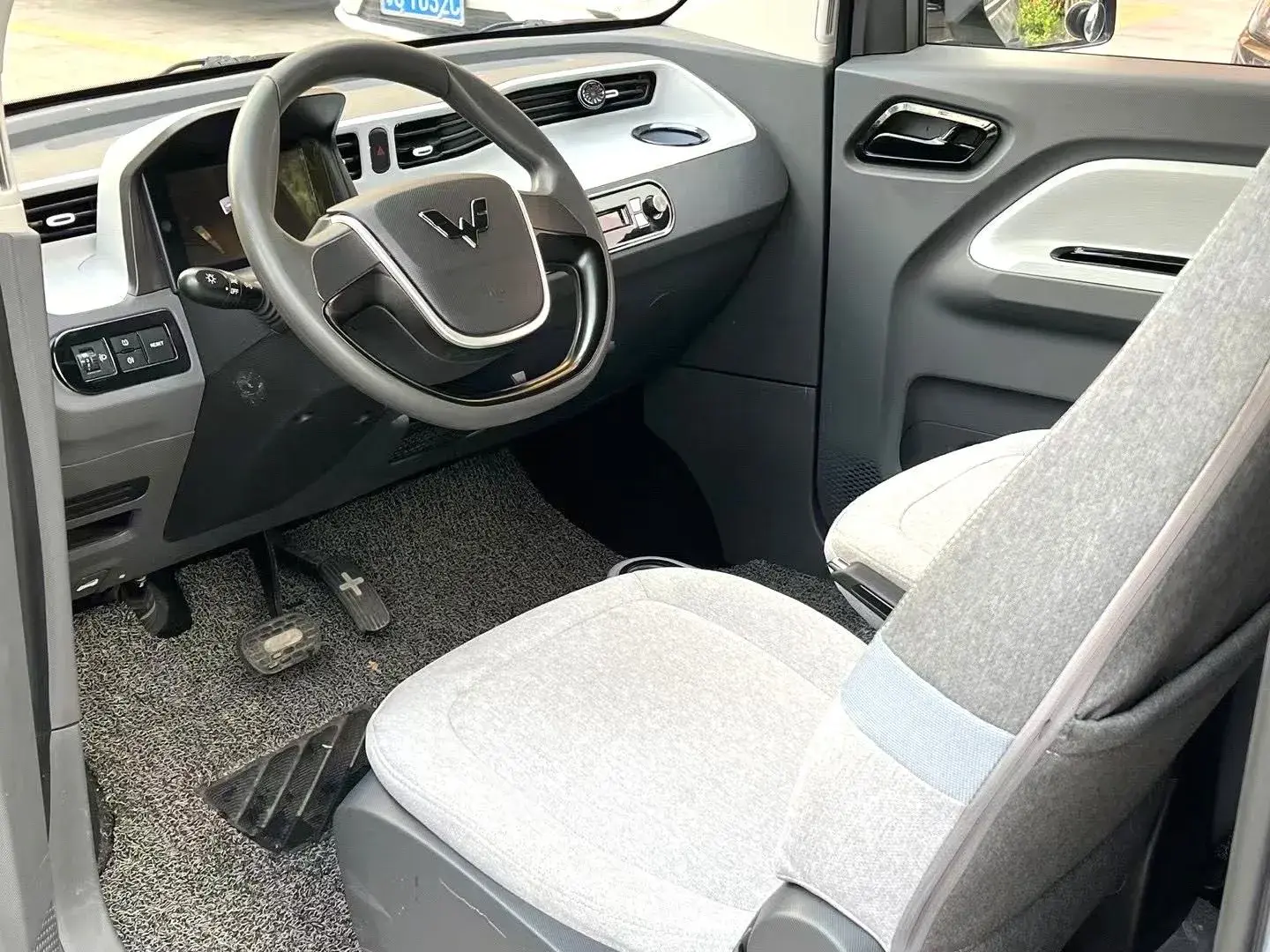 2022 WULING HONGGUANG thumbnail 3