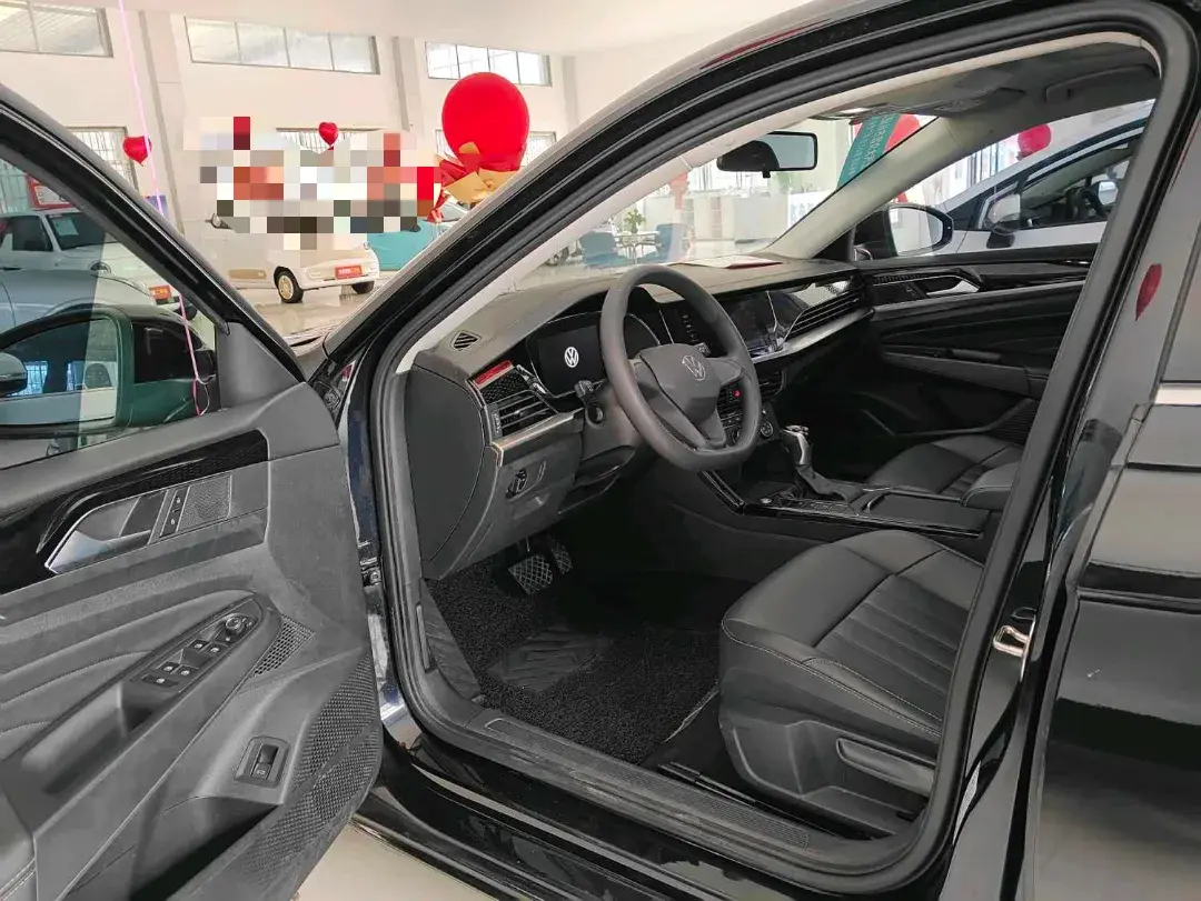 2022 VOLKSWAGEN PASSAT thumbnail 2