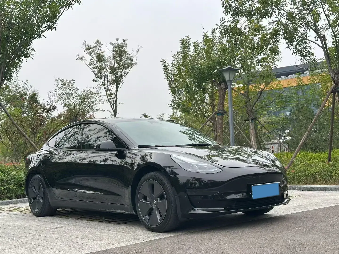 2022 TESLA MODEL thumbnail 3