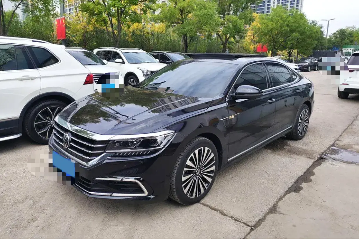 2021 VOLKSWAGEN PASSAT view 1