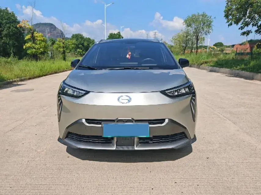 2022 AION Y thumbnail 3