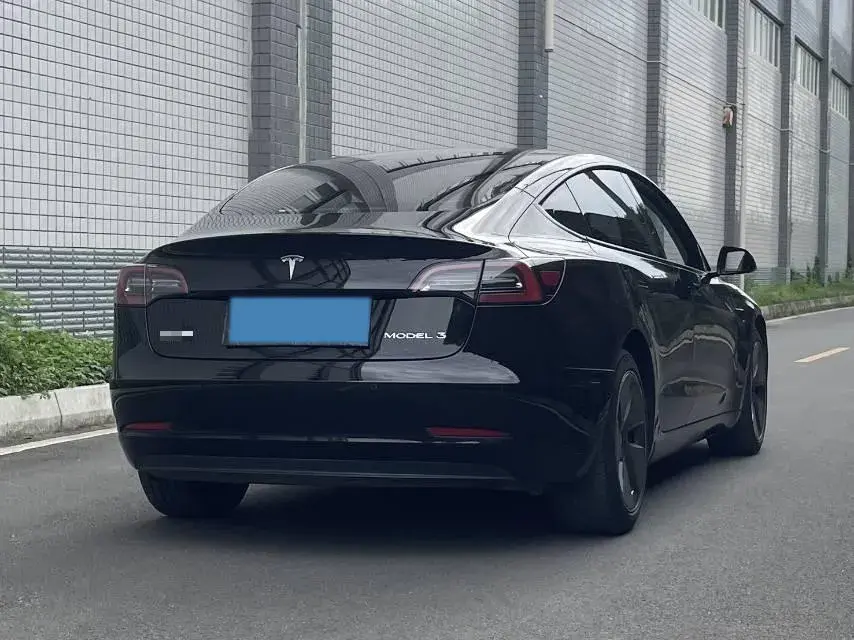 2022 TESLA MODEL thumbnail 4