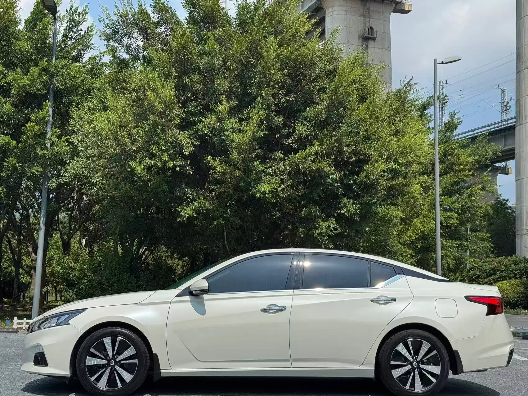 2020 NISSAN TEANA thumbnail 3