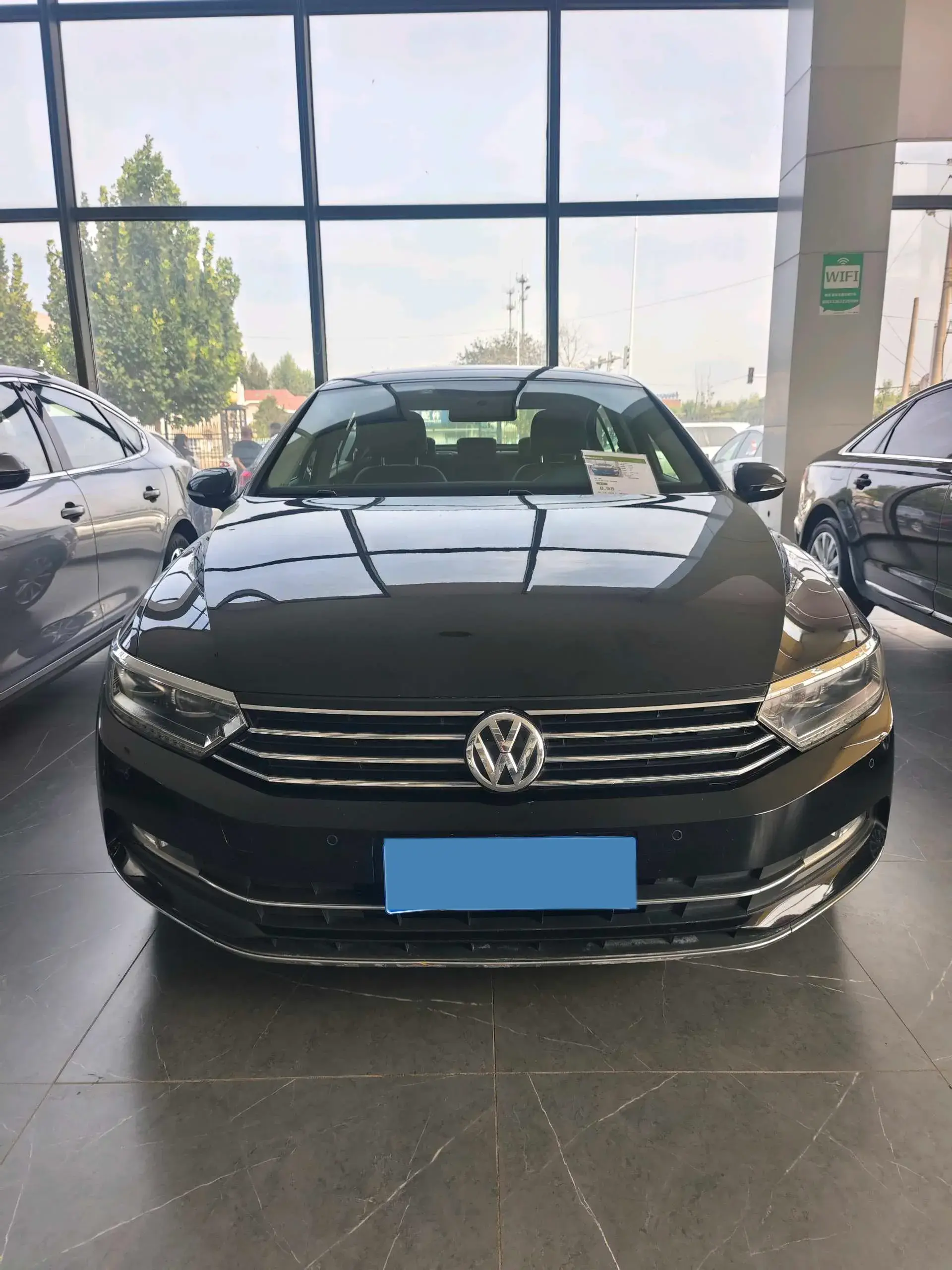 2018 VOLKSWAGEN MAGOTAN thumbnail 3