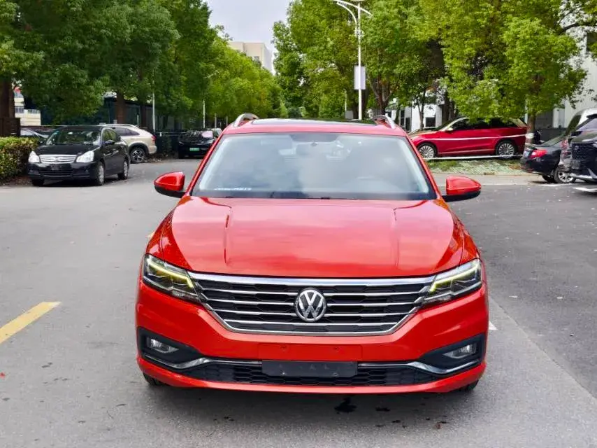 2019 VOLKSWAGEN LAVIDA thumbnail 2