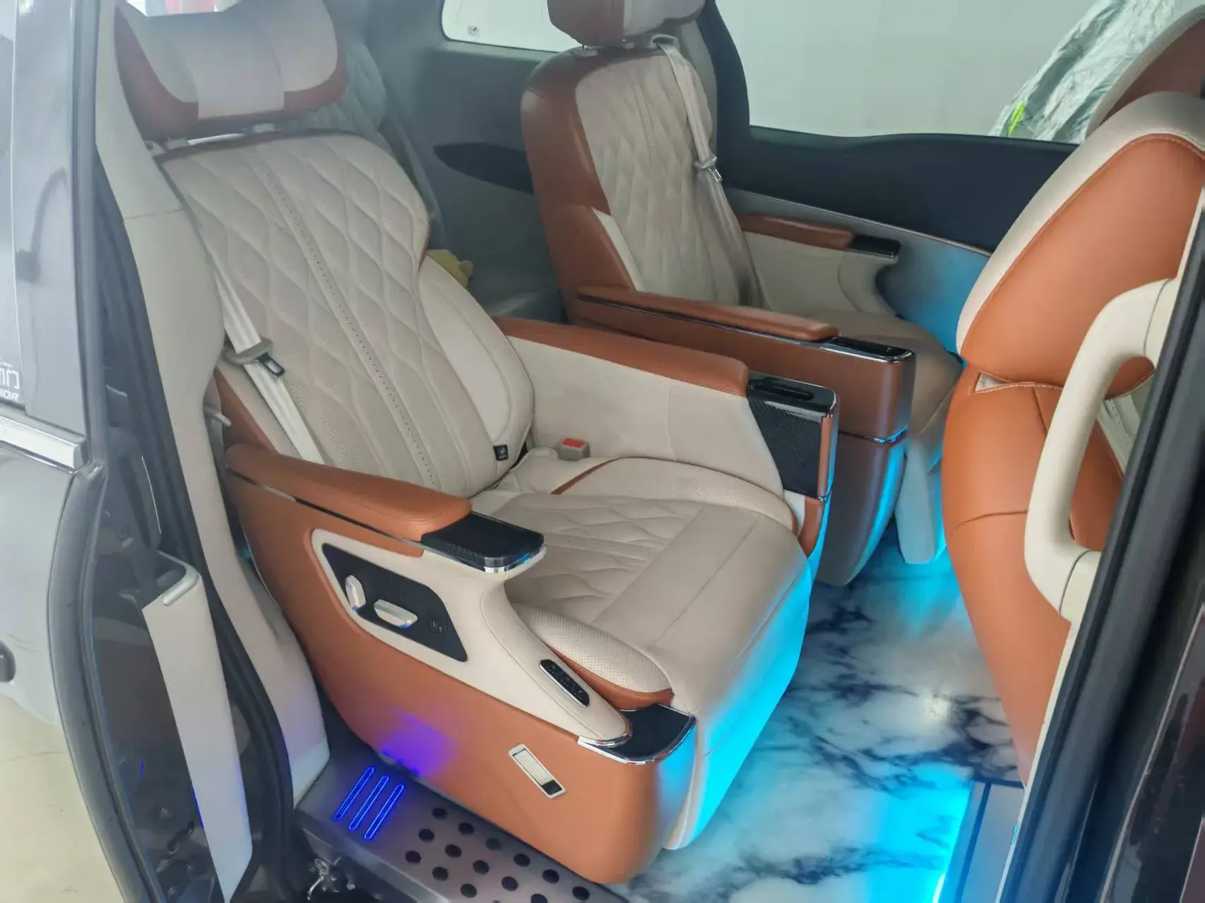 2021 BUICK GL8 thumbnail 4