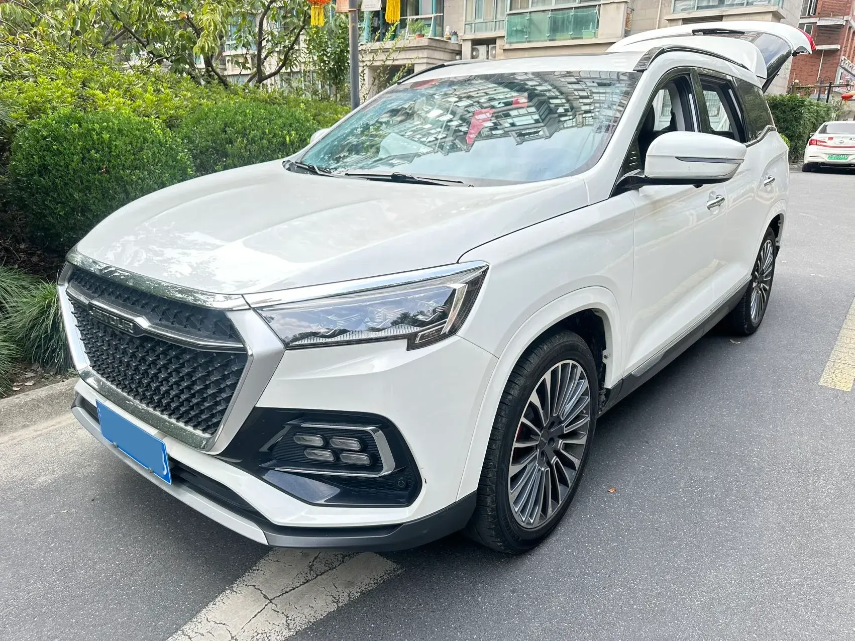 2020 JETOUR X95 view 1