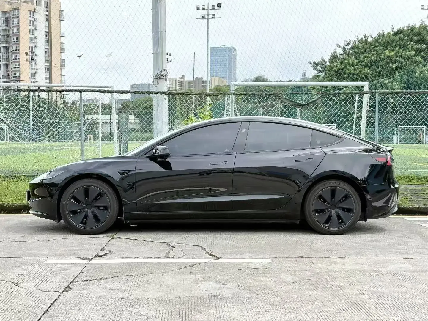 2025 TESLA MODEL thumbnail 3