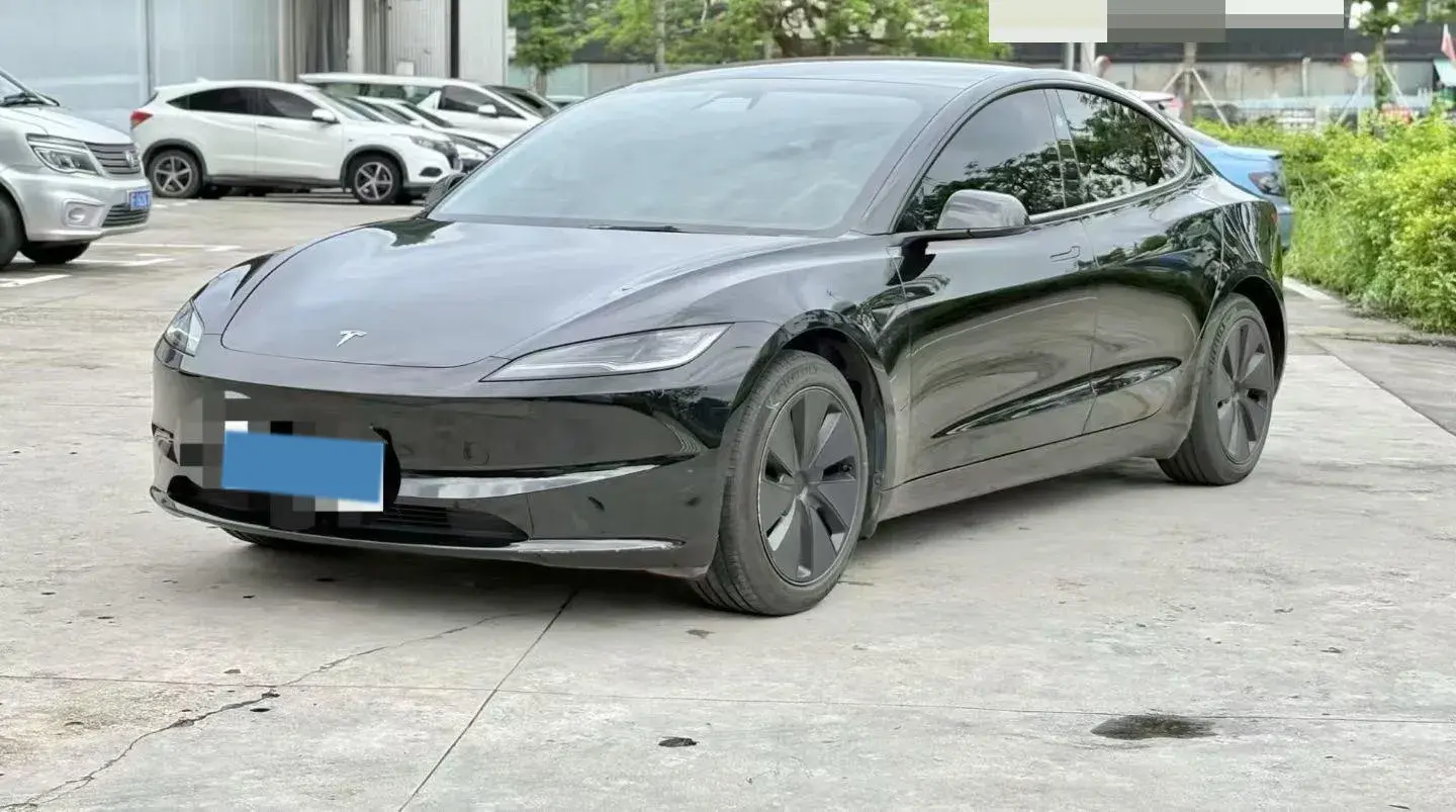 2025 TESLA MODEL view 1