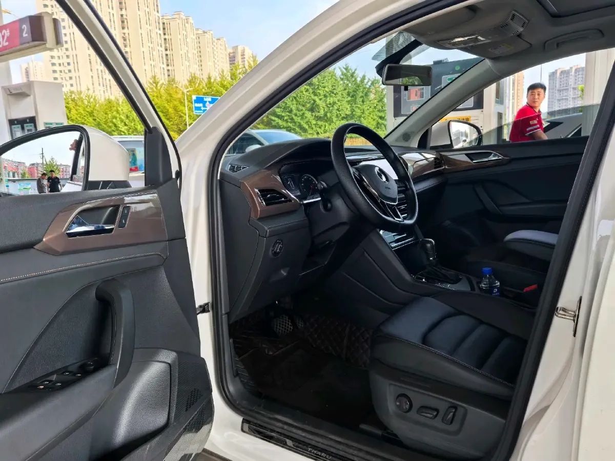 2021 Volkswagen Tharu 1.4T 150HP L4 7DCT,autocango,china used car exporter,china ev exporter,chinese used car exporter,chinese used ev exporter